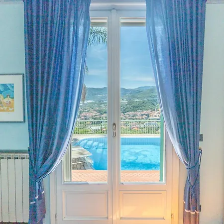 Villa M - Pool&panorama Castellaro (Liguria)
