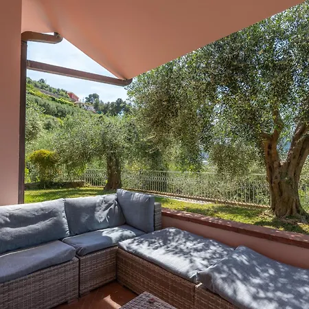 M - Pool&panorama Villa Castellaro (Liguria)